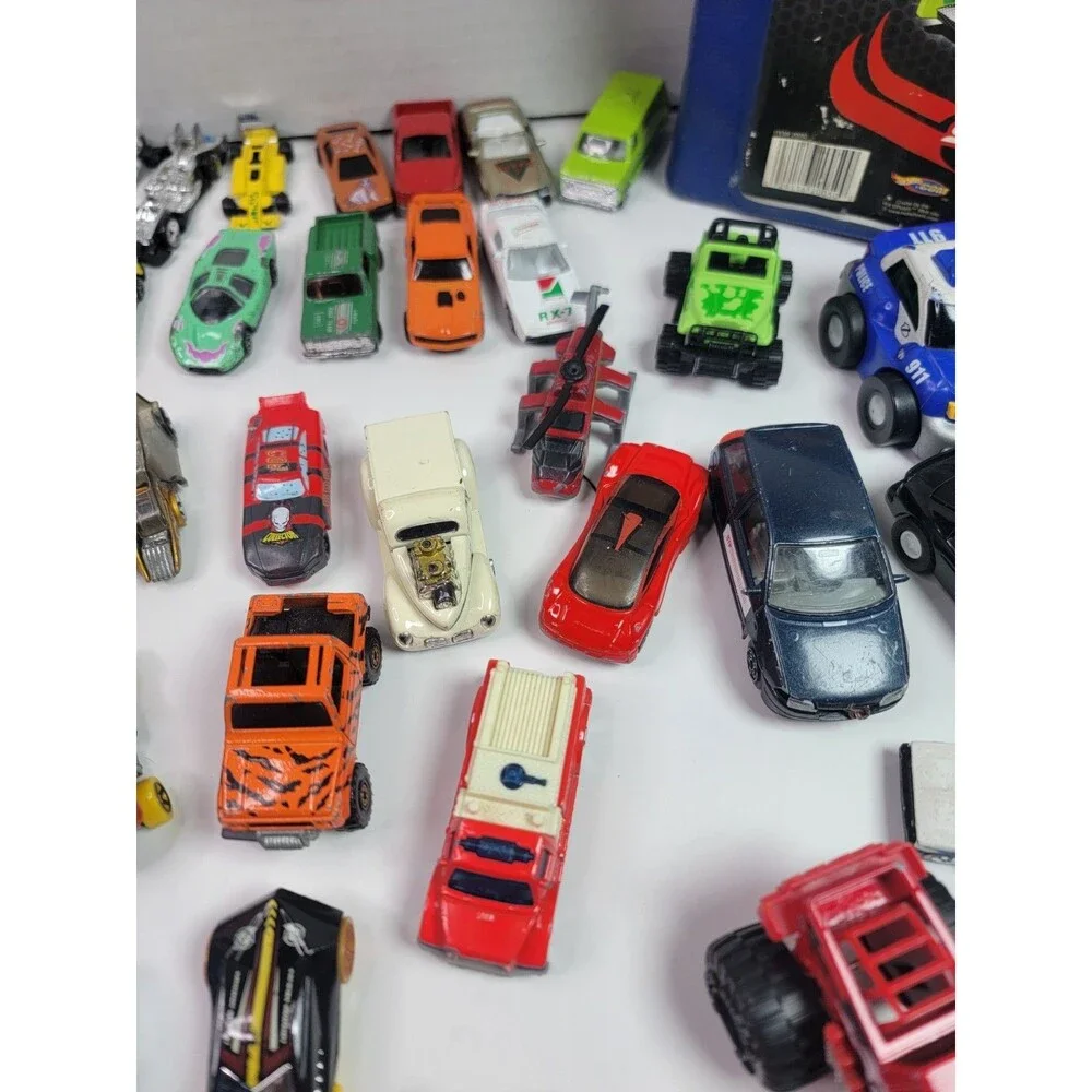 Mixed Lot 40+ Toy Cars Trucks Hot Wheels Matchbox McDonald’s Diecast w/ Carry...